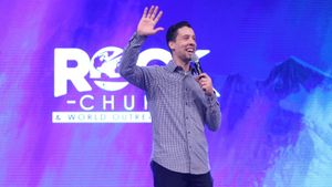 Living The Extraordinary Life